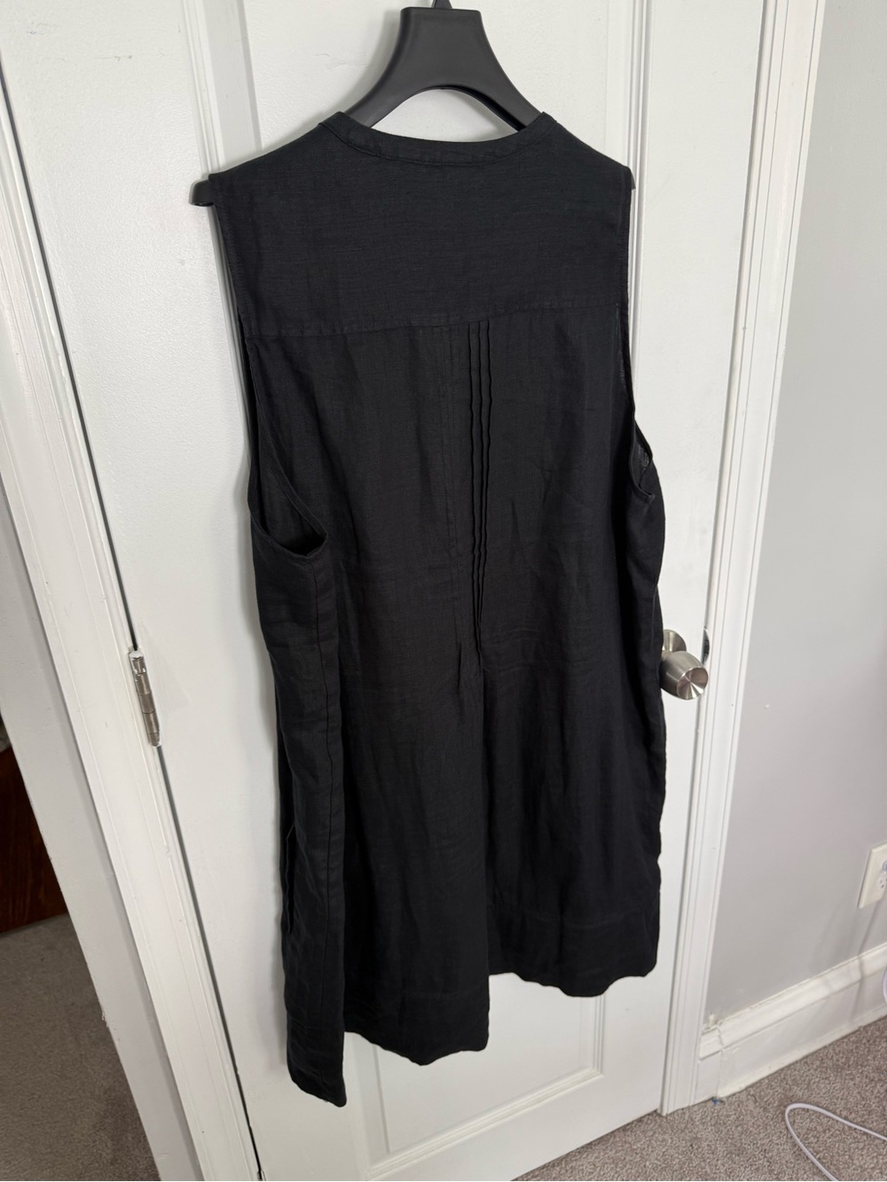 Quince Black Linen Sleeveless Pintuck Button-Front Tunic - Picture 5 of 7